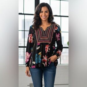 Catalog favorites Black Floral Embroidered Blouse v neck tunic type Size Large